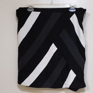 WHITE HOUSE BLACK MARKET size 14